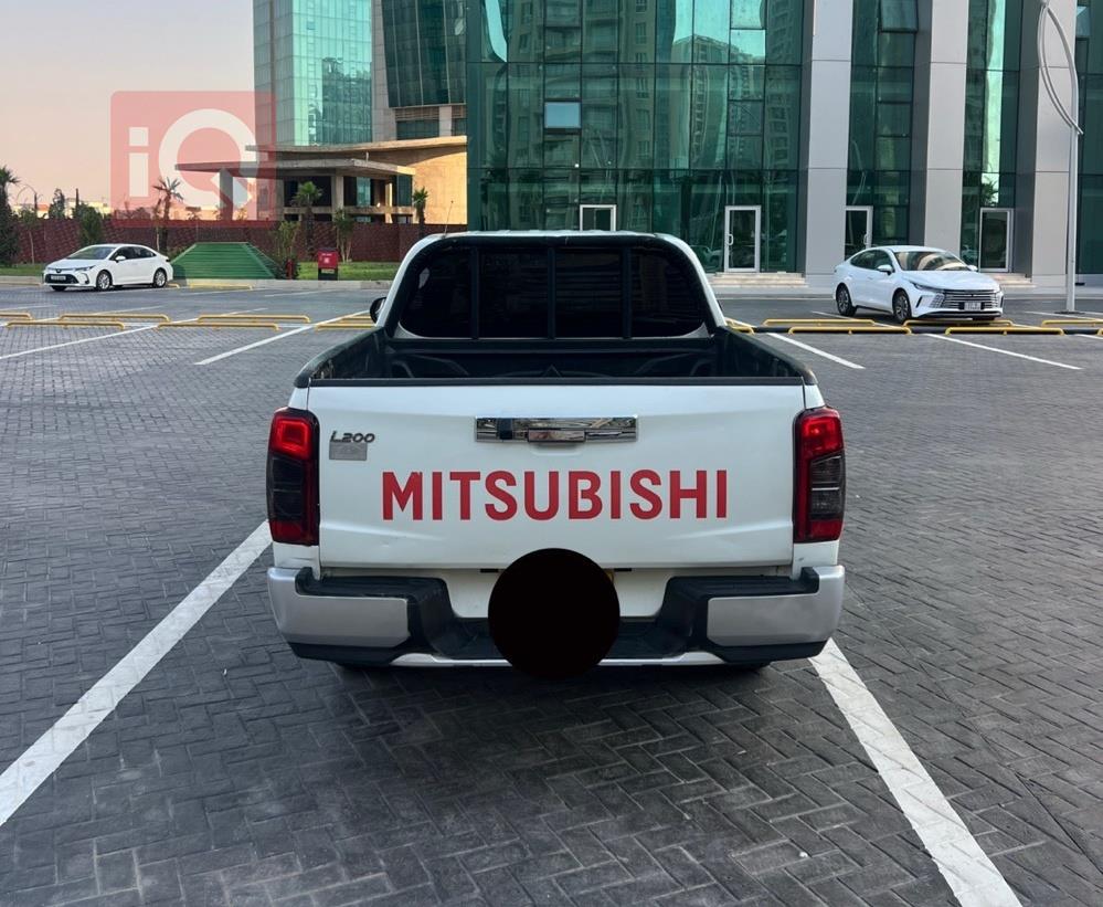 ميتسوبيشي L200
